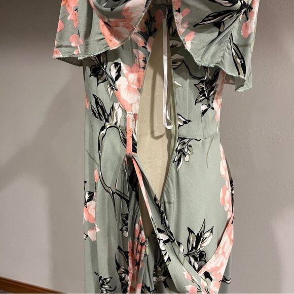 Floral asymmetrical dress with straps - Picture 7 of 15